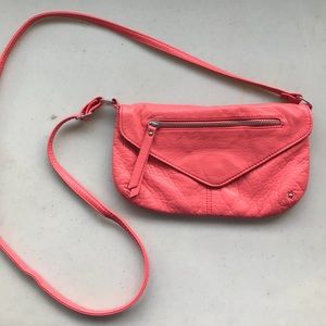 Coral crossbody